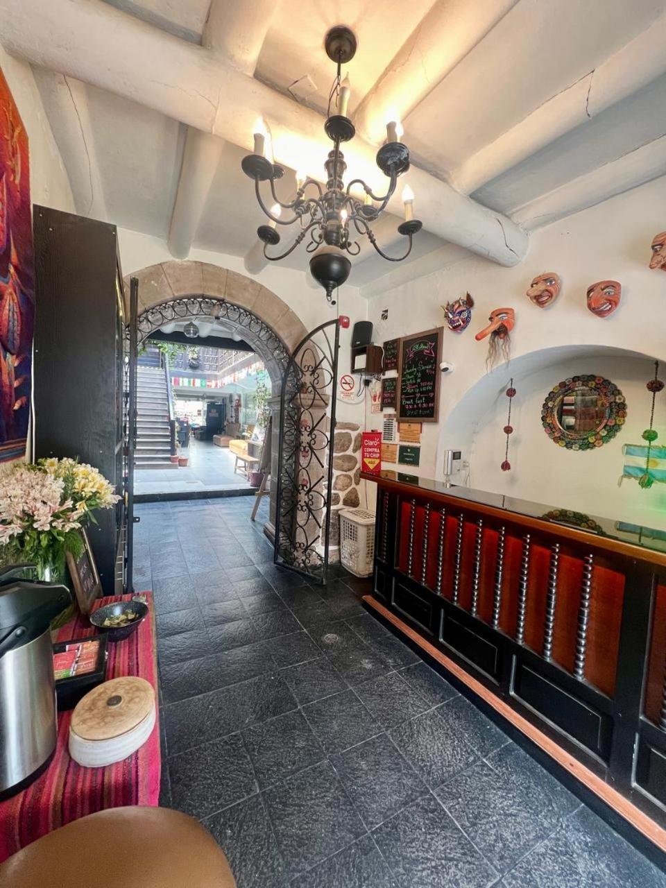 Magar Bar Ostello *